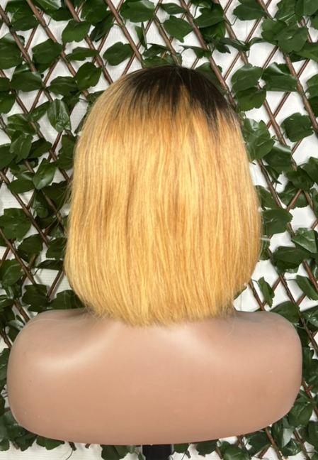 Perruque Carré Blond à Racines Noires adja