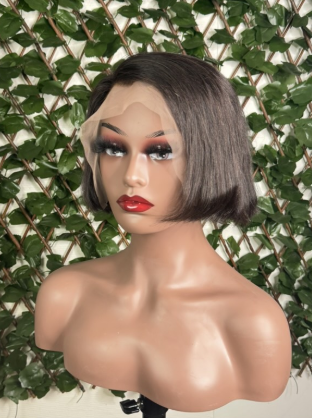 Perruque Noire Courte