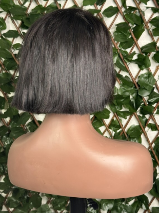 Perruque Noire Courte