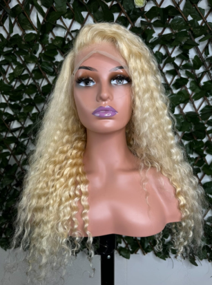 Perruque Lace Front Blonde Bouclée