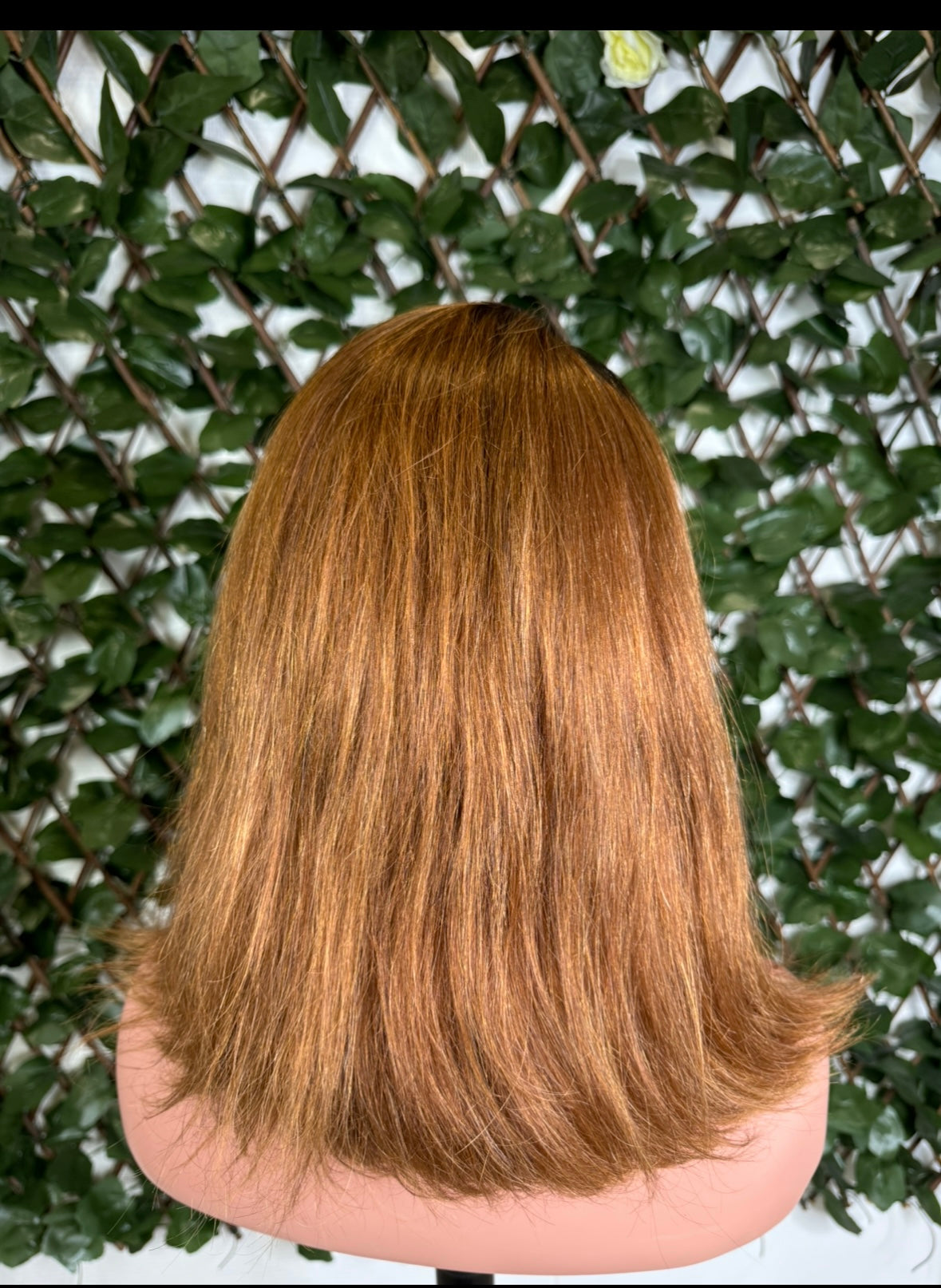 Perruque lisse mi-longue ombrée – Lace front naturel