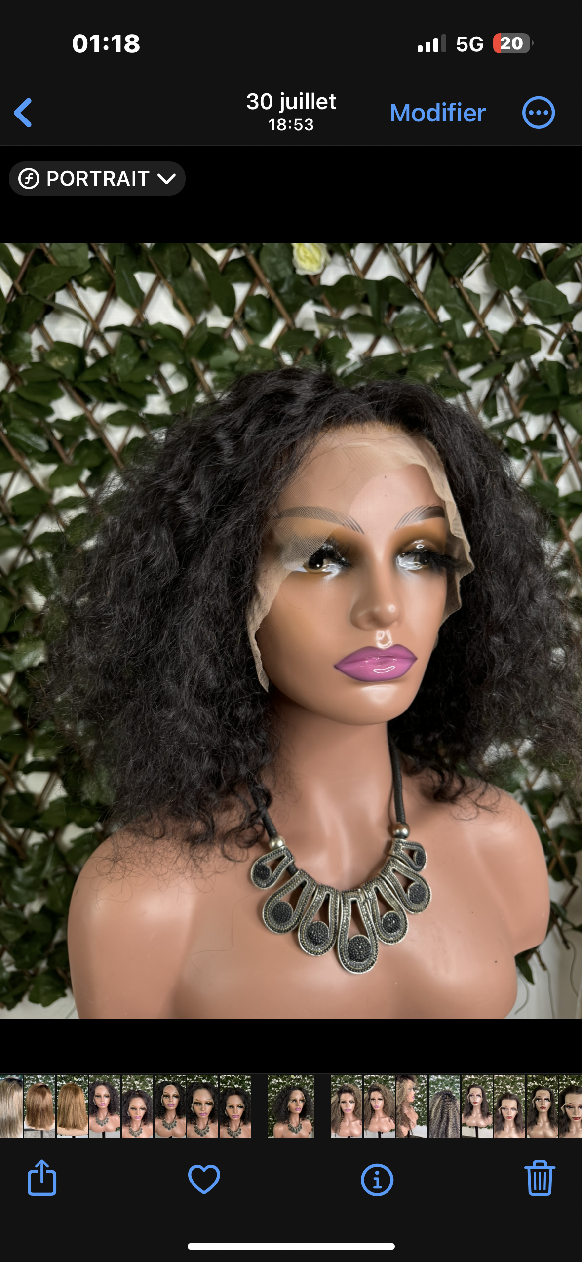 Perruque Carrée Noire – Volume Naturel